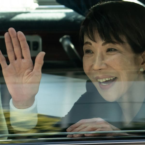 高市的漫长征途：从重金属鼓手到日本政坛铁腕